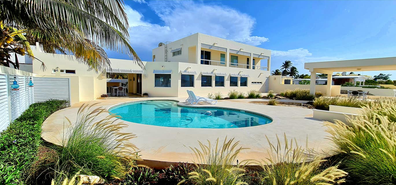 Beachfront Estate $1.7 million